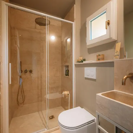 Bed and breakfast Palazzo Lucchini 4*